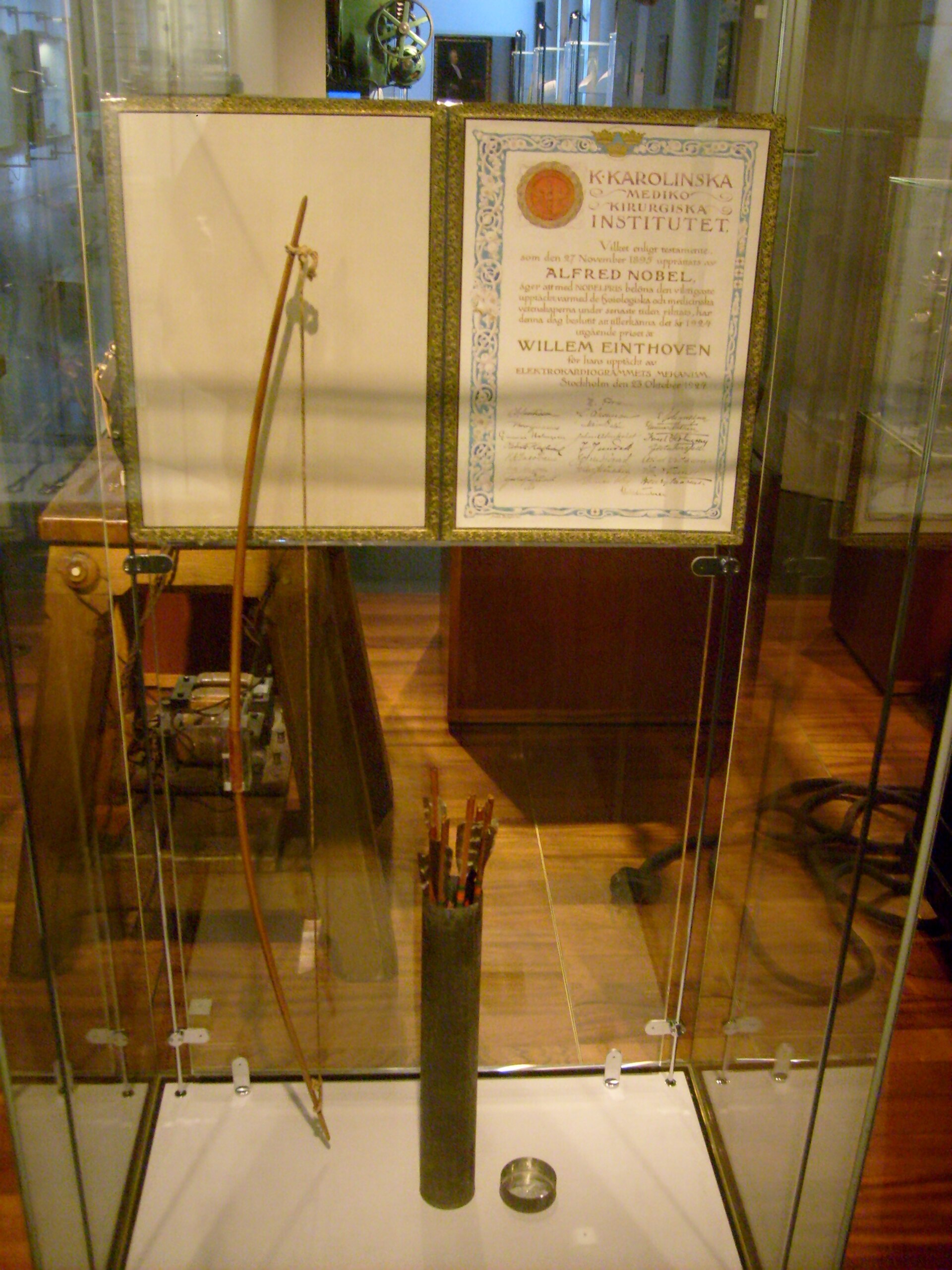Museum display about Willem Einthoven’s string galvanometer