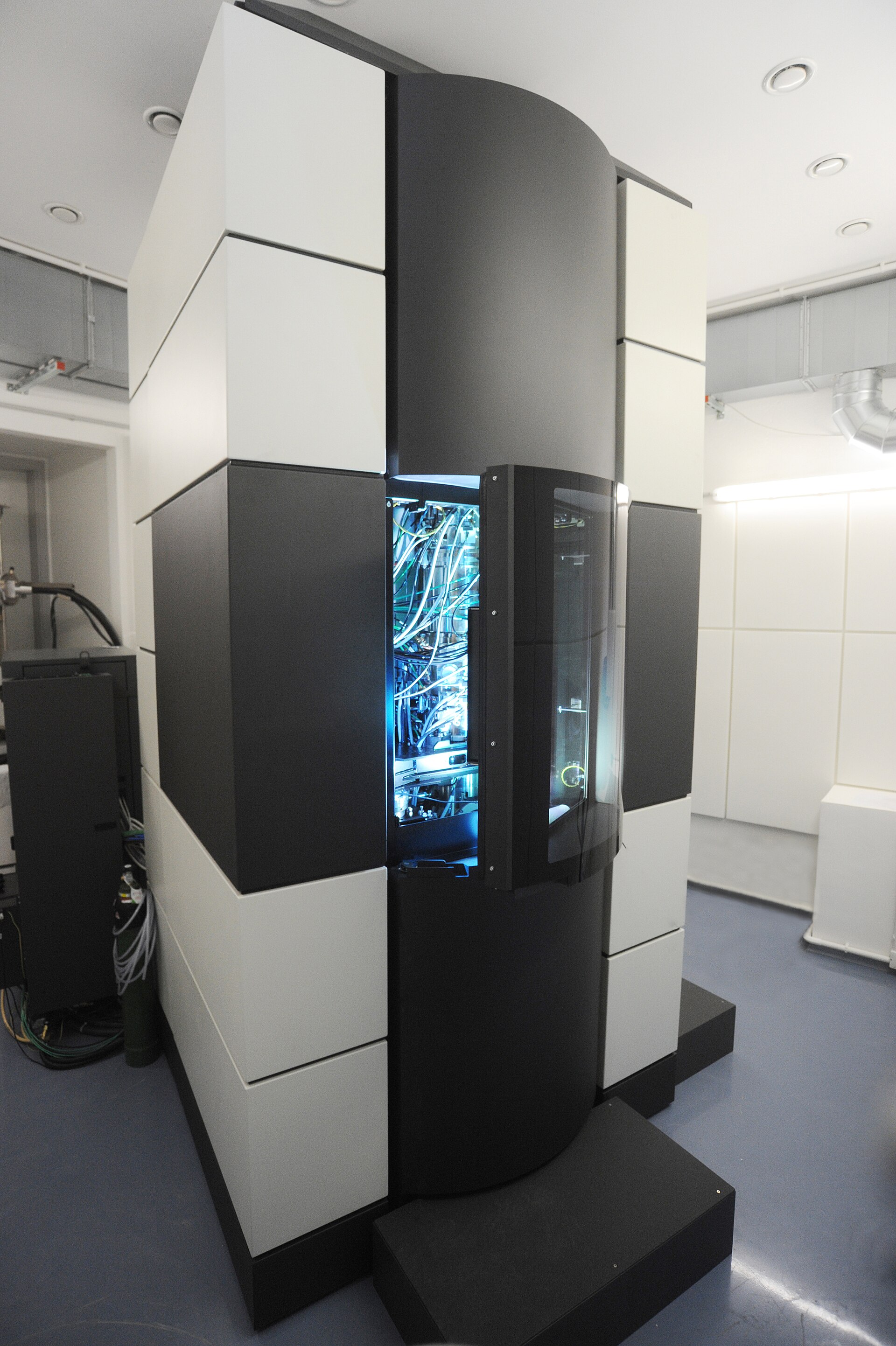 A large transmission electron microscope